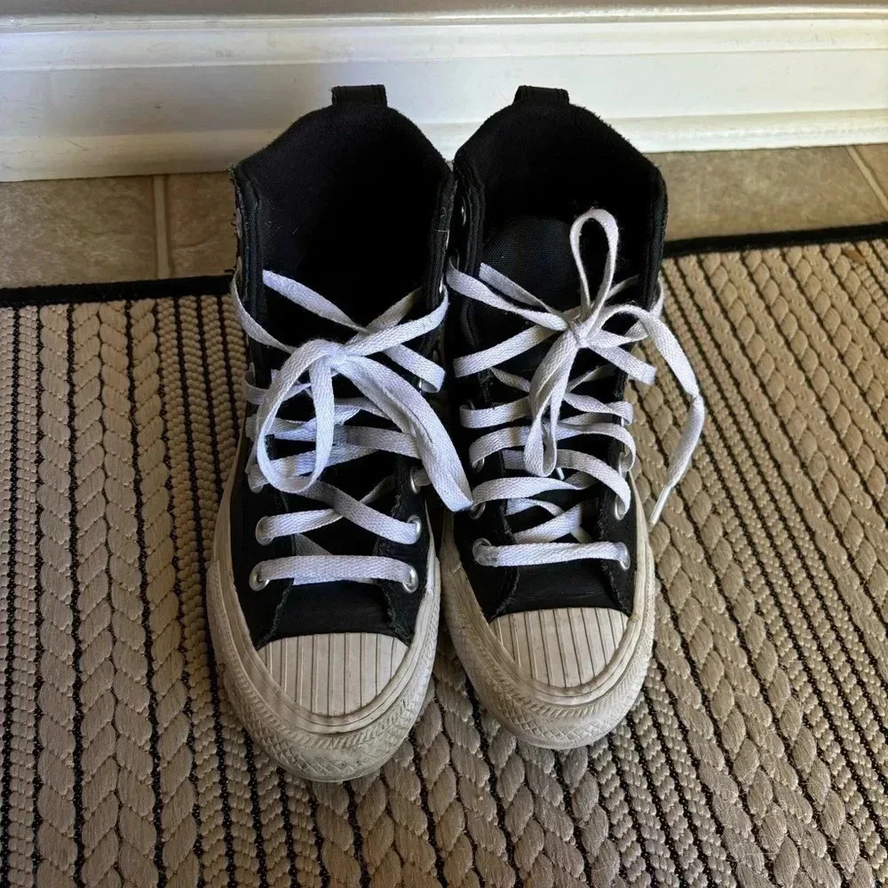 black converse - Picture 4 of 5